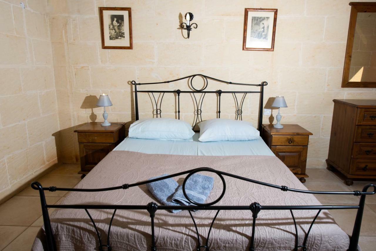 Sunset - Holiday Farmhouse With Large Private Pool In Island Of Gozo Nadur Exterior photo