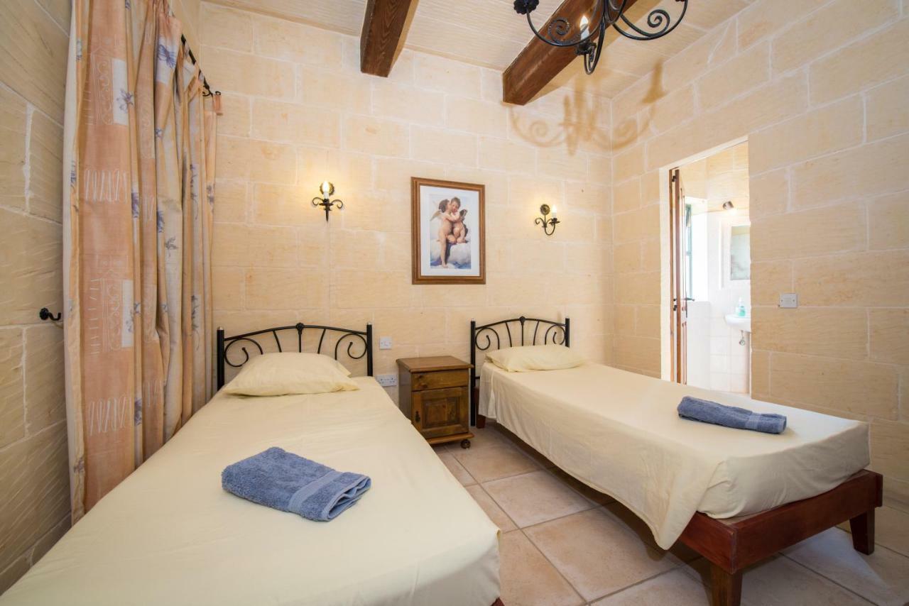 Sunset - Holiday Farmhouse With Large Private Pool In Island Of Gozo Nadur Exterior photo