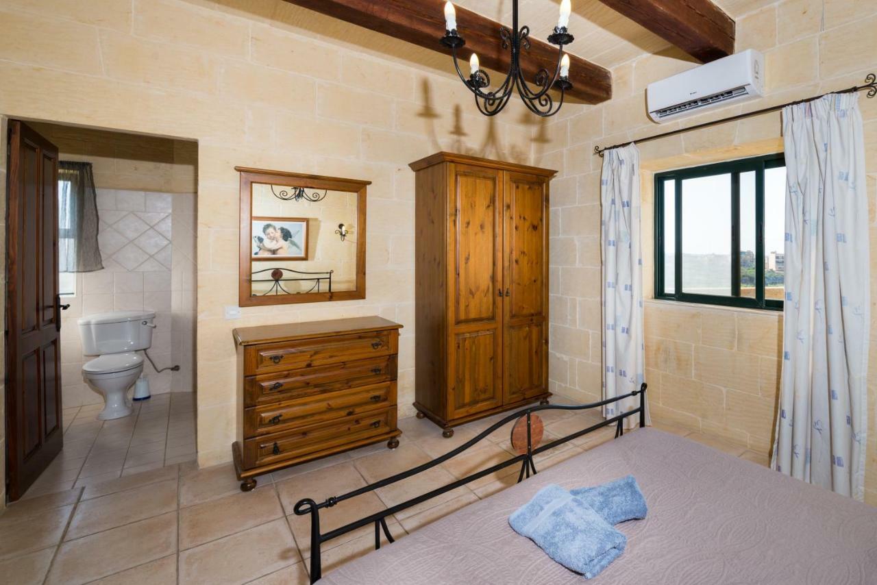 Sunset - Holiday Farmhouse With Large Private Pool In Island Of Gozo Nadur Exterior photo